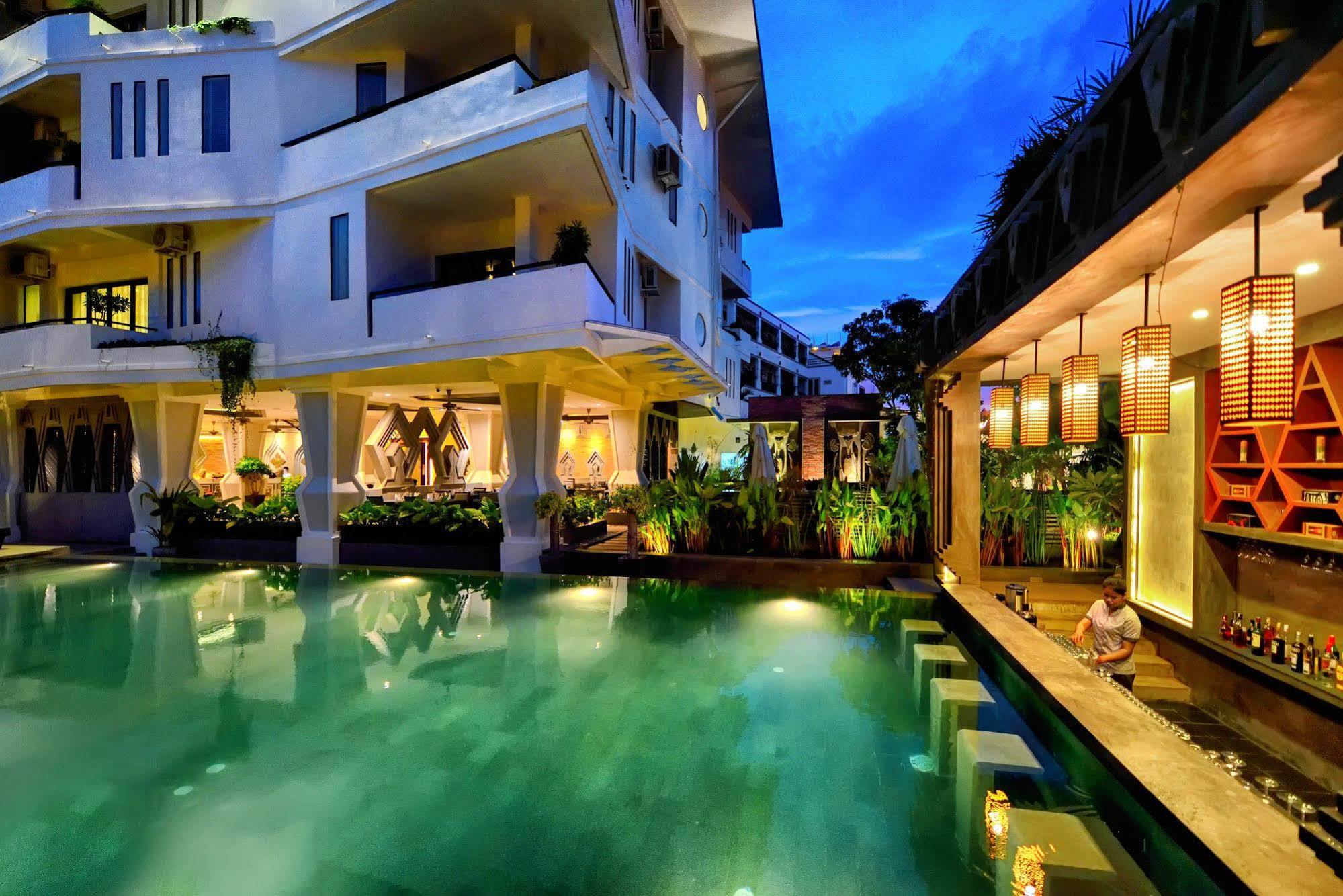 Central Suite Residence Σιέμ Ρέαπ Εξωτερικό φωτογραφία